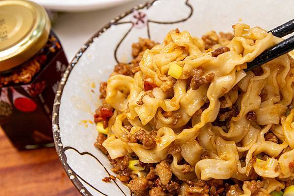 【宅配乾拌麵】幸福相伴麵-真的跟現煮一樣美味!比名店還要厲害的乾拌麵美食