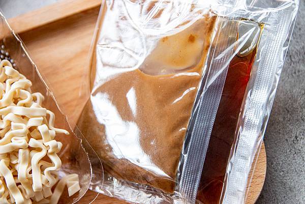 【宅配乾拌麵】幸福相伴麵-真的跟現煮一樣美味!比名店還要厲害的乾拌麵美食