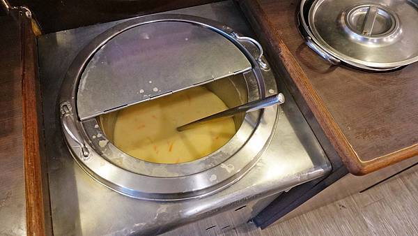 【台北美食】大佬牛牛排館-美味的台式牛排商業午餐只要100元! 【台北美食】大佬牛牛排館-美味的台式牛排商業午餐只要100元!