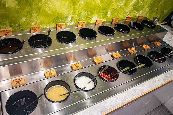 【桃園美食】嗑肉石鍋-什麼!?和牛龍蝦火鍋只要599元就能吃到!CP值爆高的火鍋店 【桃園美食】嗑肉石鍋-什麼!?和牛龍蝦火鍋只要599元就能吃到!CP值爆高的火鍋店