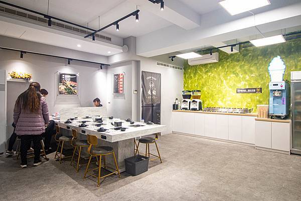 【桃園美食】嗑肉石鍋-什麼!?和牛龍蝦火鍋只要599元就能吃到!CP值爆高的火鍋店 【桃園美食】嗑肉石鍋-什麼!?和牛龍蝦火鍋只要599元就能吃到!CP值爆高的火鍋店