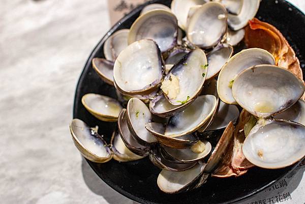 【桃園美食】嗑肉石鍋-什麼!?和牛龍蝦火鍋只要599元就能吃到!CP值爆高的火鍋店 【桃園美食】嗑肉石鍋-什麼!?和牛龍蝦火鍋只要599元就能吃到!CP值爆高的火鍋店