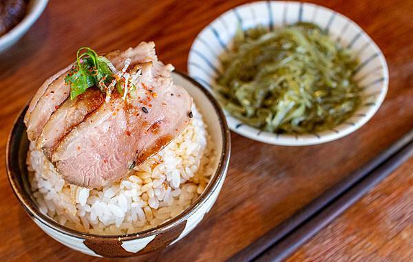 【桃園美食】織田信長-史上最浮誇！新鮮活波士頓龍蝦拉麵與松露海鮮粥！