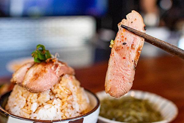 【桃園美食】織田信長-史上最浮誇！新鮮活波士頓龍蝦拉麵與松露海鮮粥！