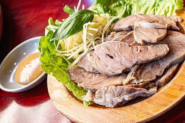 【桃園美食】辛梅阿嬤的味道-小吃店也能吃到低溫舒肥做成的美味料理