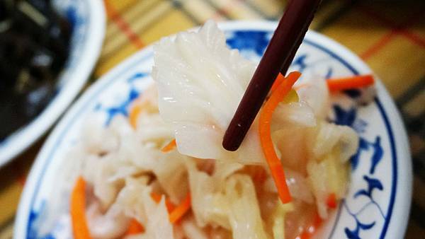 【台北美食】小四川手工水餃麵食館-便宜又美味，附近上班族都喜愛的美食小吃店