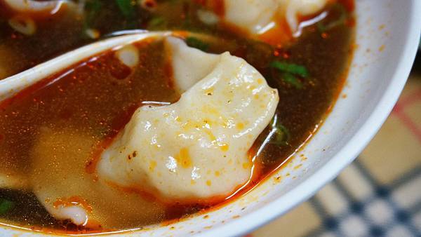 【台北美食】小四川手工水餃麵食館-便宜又美味，附近上班族都喜愛的美食小吃店