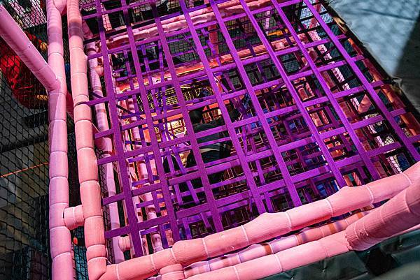 【台中景點】Air-Gene空氣基因-小孩放電最佳選擇！一玩停不下來的彈跳床育樂中心，還有攀岩、彈跳籃球、彈跳躲避球、冬令營等多項活動