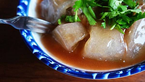 【台北美食】嘉義東石蚵仔麵線-公園旁美味又好吃的路邊攤美食