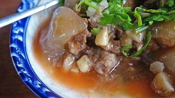 【台北美食】嘉義東石蚵仔麵線-公園旁美味又好吃的路邊攤美食