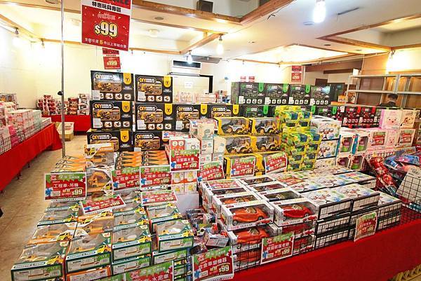 【三重特賣會】PUZZLE拍手童裝、樂米萬件玩具特賣會１折起！上萬種玩具最低只要２０元起，童裝破盤出清價５件２００元更有滿２０００現折２００超殺優惠活動
