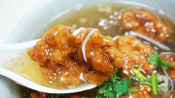 【台北美食】阿西魷魚羹-西門町商圈裡的50年老字號平價美食小吃店