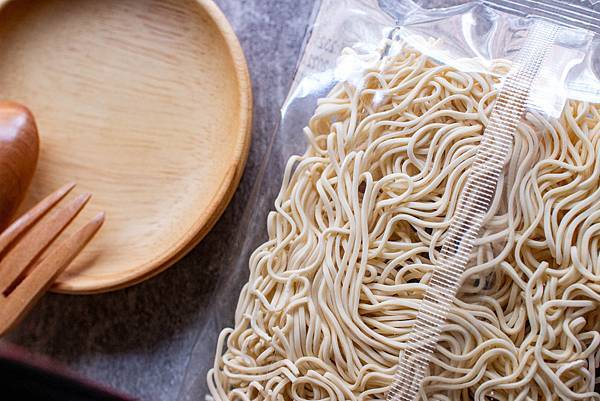 【宅配乾拌麵】阿瑪乾麵-名店級的水準！比外面店家還要好吃的乾拌麵，素食者也可以吃哦！