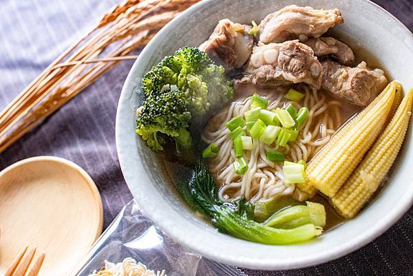 【宅配乾拌麵】阿瑪乾麵-名店級的水準！比外面店家還要好吃的乾拌麵，素食者也可以吃哦！