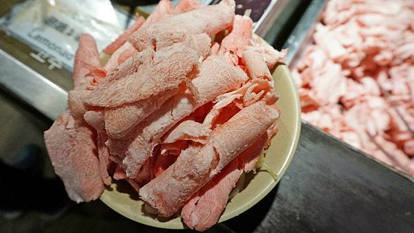 【台北美食】大戈壁蒙古烤肉-不分平假日時段，蒙古烤肉、火鍋299元無限量吃到飽