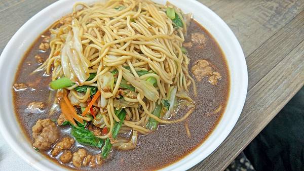 【三重美食】大眼妹泰式小吃-只要80元就能吃到超大份量的泰式料理,CP值爆高! 【三重美食】大眼妹泰式小吃-只要80元就能吃到超大份量的泰式料理,CP值爆高!