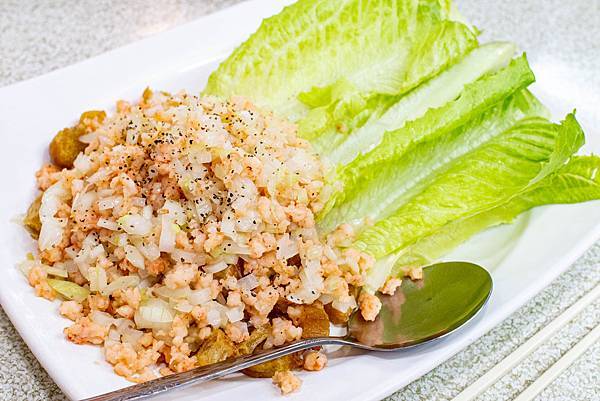 【新北萬里美食】望海亭海鮮餐廳-野柳必吃美食！Google評價4.4顆星，網路評價爆高的美味海鮮餐廳