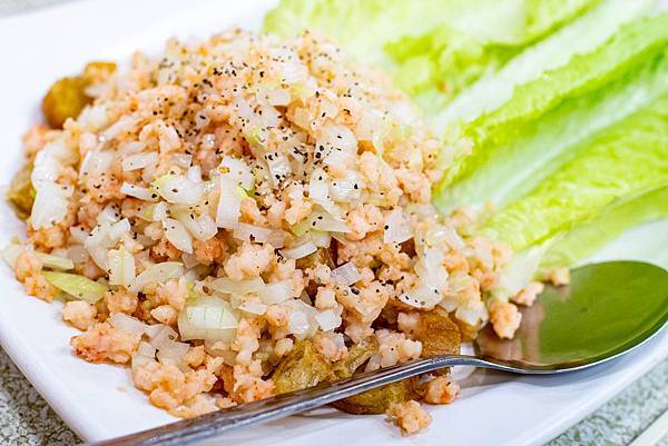 【新北萬里美食】望海亭海鮮餐廳-野柳必吃美食！Google評價4.4顆星，網路評價爆高的美味海鮮餐廳