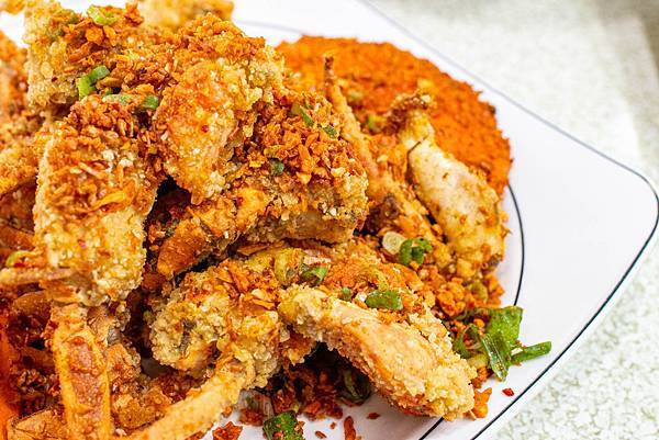 【新北萬里美食】望海亭海鮮餐廳-野柳必吃美食！Google評價4.4顆星，網路評價爆高的美味海鮮餐廳