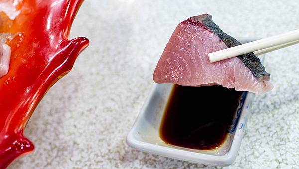 【新北萬里美食】望海亭海鮮餐廳-野柳必吃美食！Google評價4.4顆星，網路評價爆高的美味海鮮餐廳