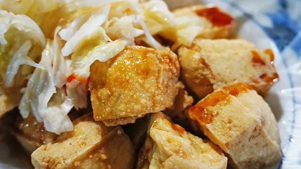 【台北美食】阿貴手工臭豆腐-每天賣不到五小時就收攤的路邊攤美食