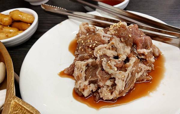 【蘆洲美食】新圓運韓國銅盤烤肉-兩個人根本吃不完的無敵大份量韓式料理雙人套餐
