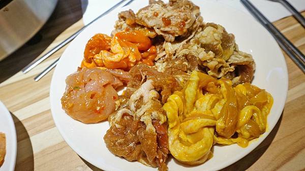 【台北美食】銅盤嚴選韓式烤肉 松山貳號店-當日壽星半價!松山火車站附近的韓式銅板烤肉吃到飽