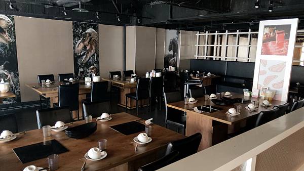 【台北美食】肉多多火鍋古亭旗艦店-最低不到400元蔬菜、副餐、冰淇淋無限量吃到飽！壽星送肉蛋糕！