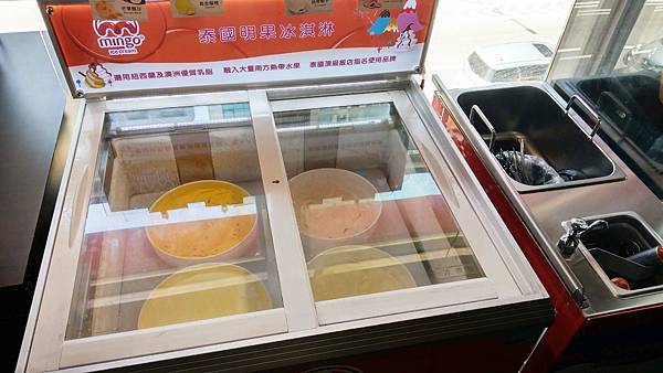 【台北美食】肉多多火鍋古亭旗艦店-最低不到400元蔬菜、副餐、冰淇淋無限量吃到飽！壽星送肉蛋糕！