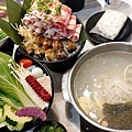 【台北美食】天棧鍋物-幾歲生日送幾隻蝦！讓你剝殼剝到手酸的超強生日優惠火鍋店
