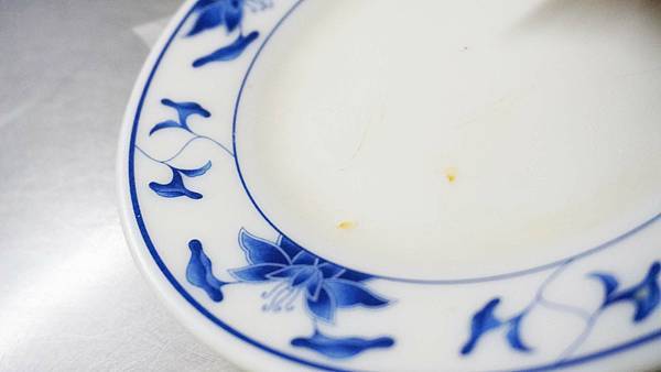 【基隆美食】周家蔥油餅豆漿店-排隊人潮不間斷！５０年蔥油餅早餐老店