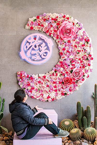 【台中美食】咾鍋風味鍋物-網美神級火鍋店,可愛的小熊火鍋,多樣變化的炙燒料理服務及化妝品甜點!