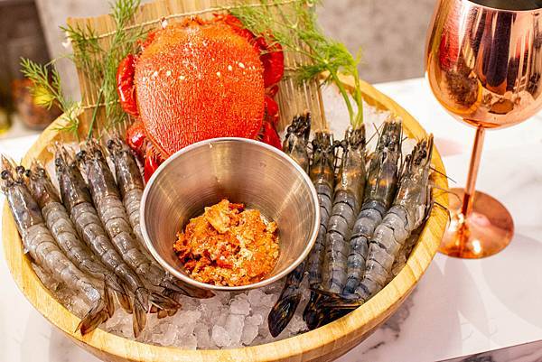 【台中美食】咾鍋風味鍋物-網美神級火鍋店,可愛的小熊火鍋,多樣變化的炙燒料理服務及化妝品甜點! 【台中美食】咾鍋風味鍋物-網美神級火鍋店,可愛的小熊火鍋,多樣變化的炙燒料理服務及化妝品甜點!