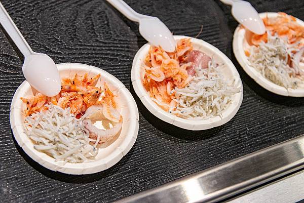 【宜蘭景點】溪和水產觀光工廠-2021年全新開幕!好玩又有趣的漫畫式簡介,多種免費海鮮試吃,飯糰DIY與現煮海鮮DIY活動玩不膩,美味多種魚料理,門票全抵消費的必玩室內景點 【宜蘭景點】溪和水產觀光工廠-2021年全新開幕!好玩又有趣的漫畫式簡介,多種免費海鮮試吃,飯糰DIY與現煮海鮮DIY活動玩不膩,美味多種魚料理,門票全抵消費的必玩室內景點