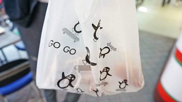 【基隆美食】孝三路的無名豬肝腸滷味攤-隱藏在巷弄裡沒有店名沒有招牌只有內行人才知道的店家