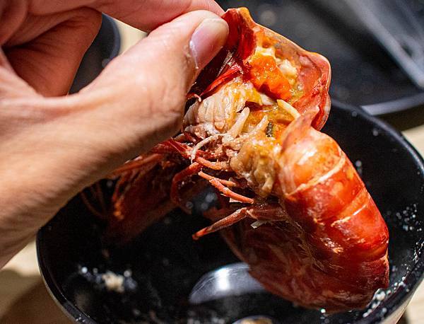 【台北美食】東雛菊風味鍋物-獨家研製！用松露與蟹黃做成濃郁、香氣四溢的松露蟹黃湯頭！