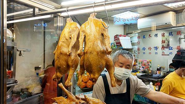 【台北美食】雙連鵝肉小館-隱藏在大馬路旁巷弄裡的鵝肉美食
