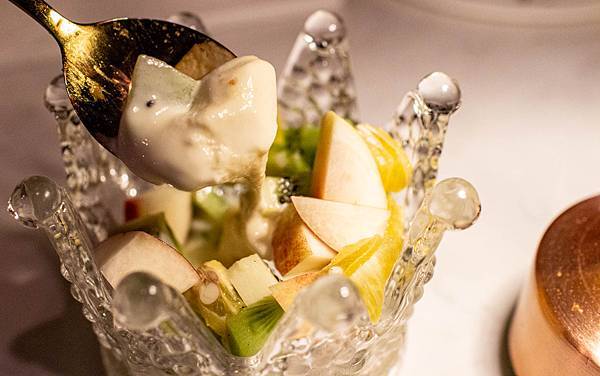 【台中美食】LuxyVogue水煙餐酒館-超越五星級飯店美味的餐廳酒吧！