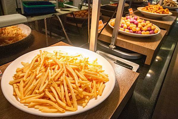 【新莊美食】小鮮鍋新莊店-最低不到370元！超過100種不同食材火鍋吃到飽