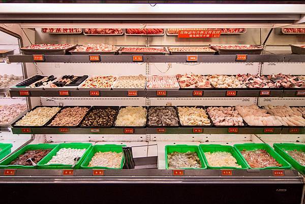 【新莊美食】小鮮鍋新莊店-最低不到370元！超過100種不同食材火鍋吃到飽