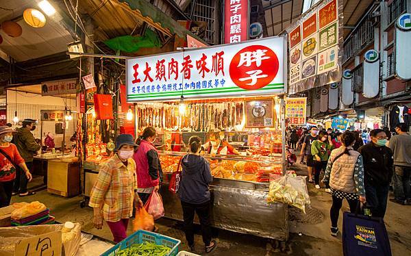 【桃園美食】胖子肉鬆順味香肉類大王-隱身在市場裡40年老字號肉鬆肉乾名店