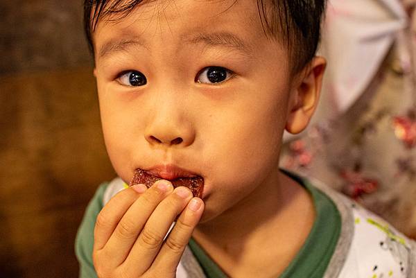 【桃園美食】胖子肉鬆順味香肉類大王-隱身在市場裡40年老字號肉鬆肉乾名店 【桃園美食】胖子肉鬆順味香肉類大王-隱身在市場裡40年老字號肉鬆肉乾名店