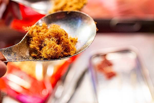 【桃園美食】胖子肉鬆順味香肉類大王-隱身在市場裡40年老字號肉鬆肉乾名店