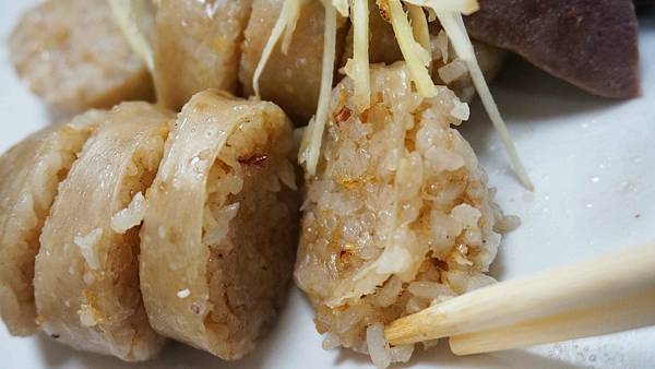 【基隆美食】基隆孝三大腸圈-基隆火車站附近巷弄裡的爆人氣排隊美食大腸圈 【基隆美食】基隆孝三大腸圈-基隆火車站附近巷弄裡的爆人氣排隊美食大腸圈