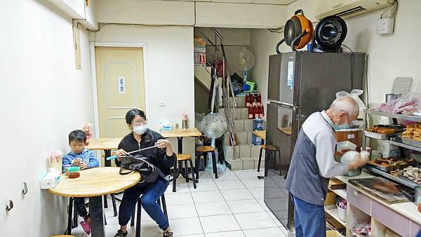 【台北美食】無名乾麵公嬤麵-沒有店名的35年老字號小吃店