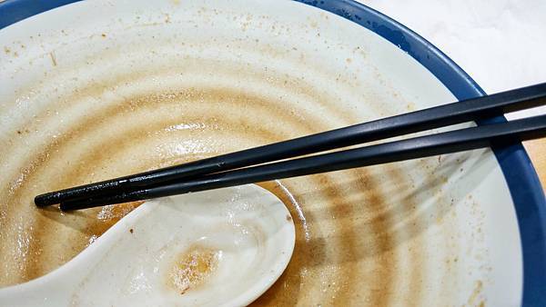 【板橋美食】阿助牛肉麵排骨酥麵-100元就能吃到好吃又美味的牛肉麵