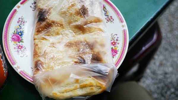 【基隆美食】阿信豆漿-超人氣豆漿店！滿滿焦香味迷人的美味豆漿