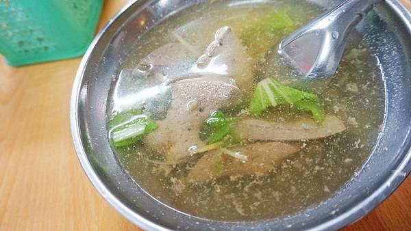 【基隆美食】基隆慶安宮廟口咖哩炒麵炒飯-吃過的人都爆推!隱藏在狹小巷弄裡的咖哩炒麵 【基隆美食】基隆慶安宮廟口咖哩炒麵炒飯-吃過的人都爆推!隱藏在狹小巷弄裡的咖哩炒麵