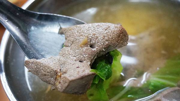 【基隆美食】基隆慶安宮廟口咖哩炒麵炒飯-吃過的人都爆推!隱藏在狹小巷弄裡的咖哩炒麵 【基隆美食】基隆慶安宮廟口咖哩炒麵炒飯-吃過的人都爆推!隱藏在狹小巷弄裡的咖哩炒麵