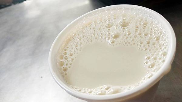 【板橋美食】阿霞豆漿-隱藏在巷弄裡的30年老字號豆漿店